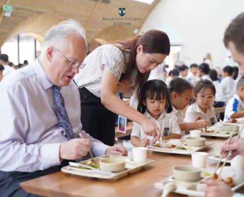 chao mung nam hoc moi tai ocean city brighton college 06