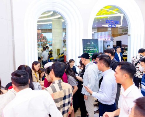 chu nhan tinh hoa vinhomes boc tham xe vinfast 15